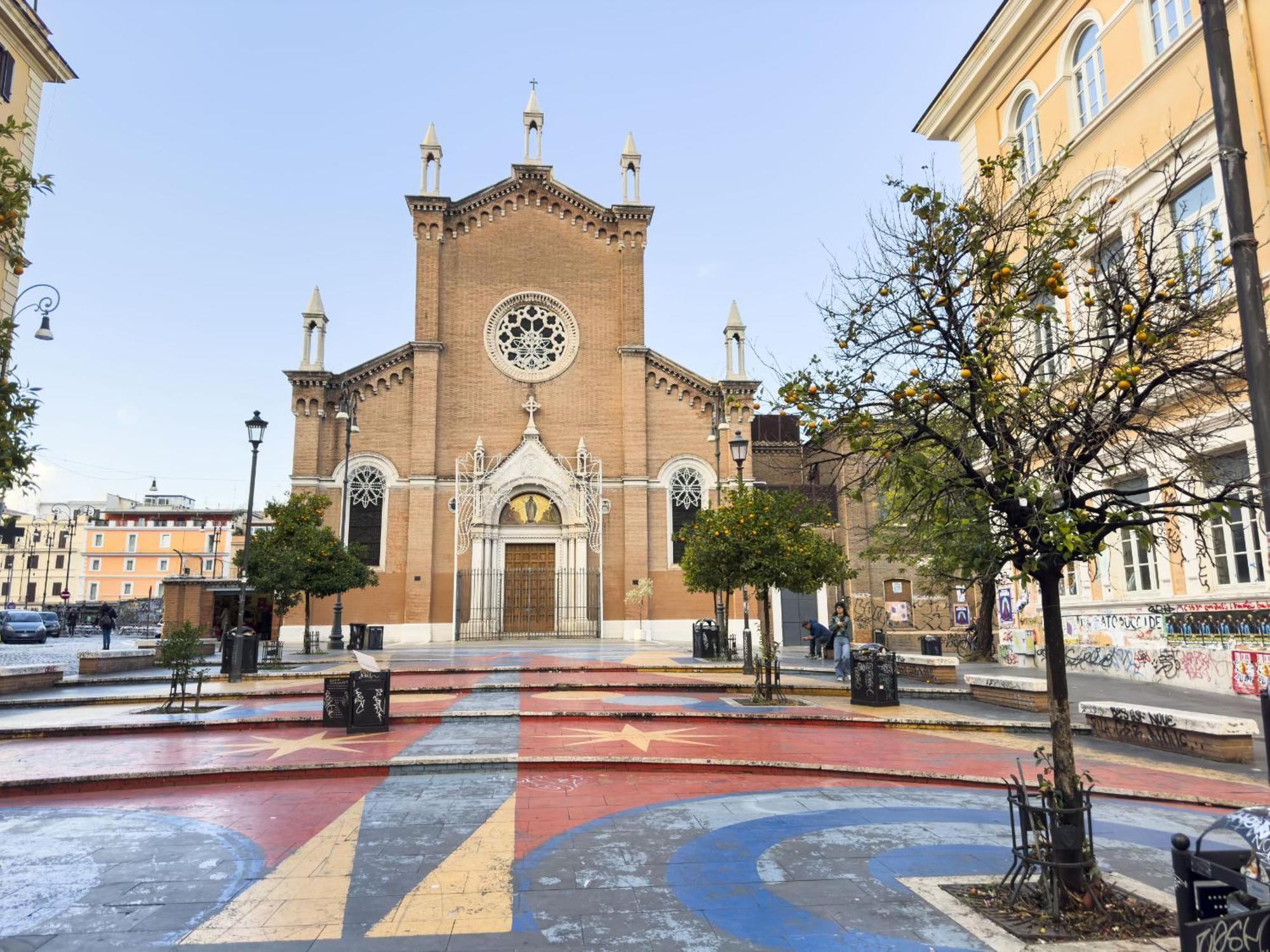 Eclectic In Trendy San Lorenzo * Rom